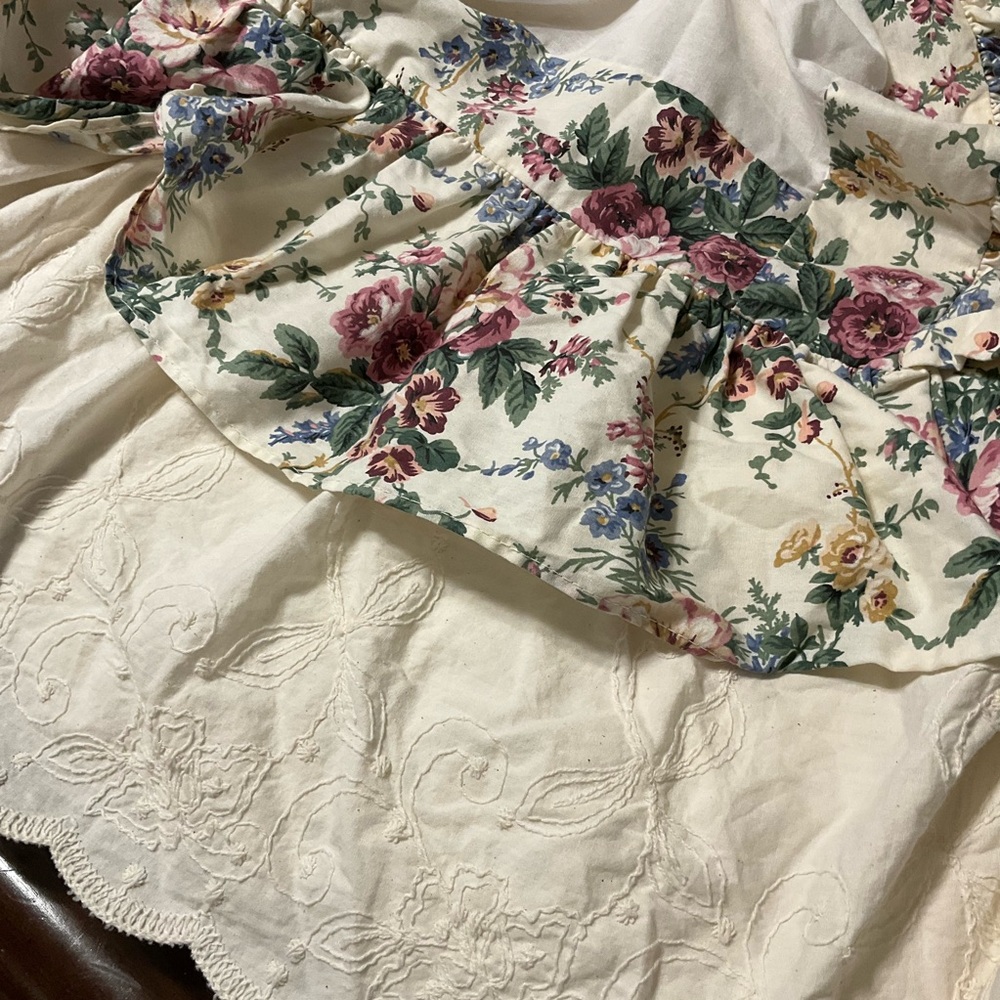 VINTAGE JCP Twin Double Layered Floral Bedskirt Ruffled Embroidered Cream